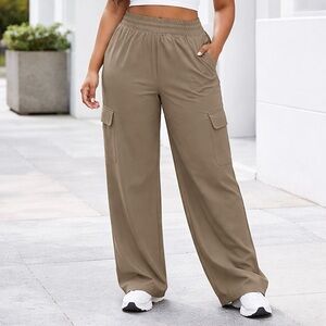 NEW Size L TALL Old Navy Khaki Green Sleektech High Rise Wide Leg Cargo Pants